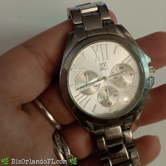 VINTAGE: New York & Company -- NY & Co -- Silver Women's Watch - Picture 1 of 11